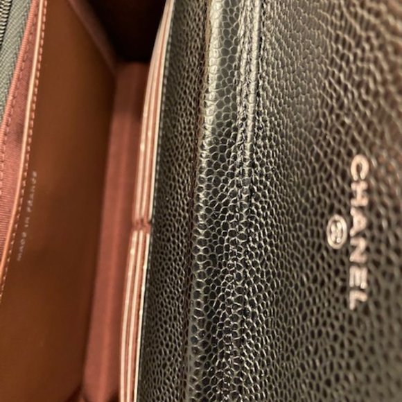 Chanel WOC - Picture 3 of 8